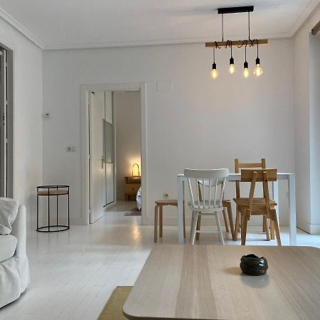 Luminoso apartamento en el centro de San Sebastián Esterno foto
