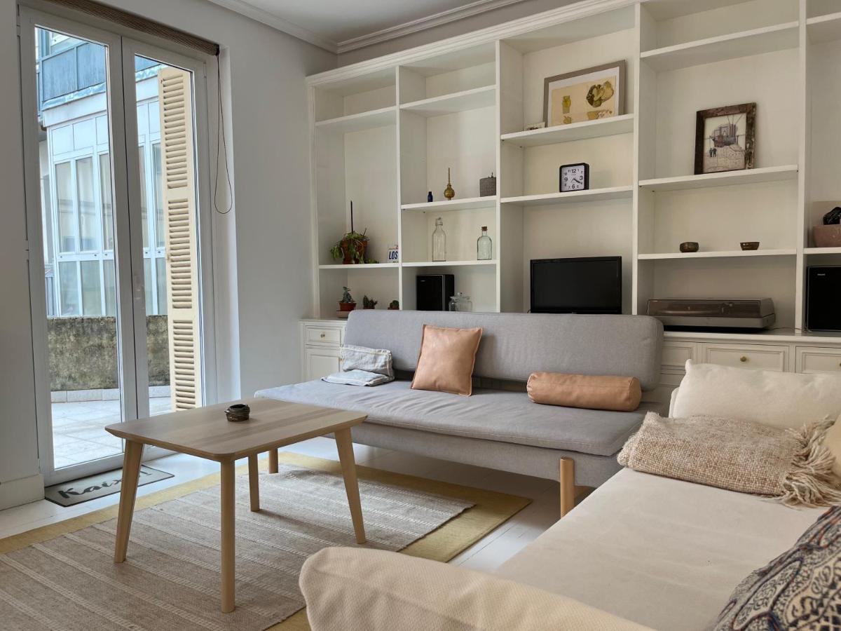 Luminoso apartamento en el centro de San Sebastián Esterno foto